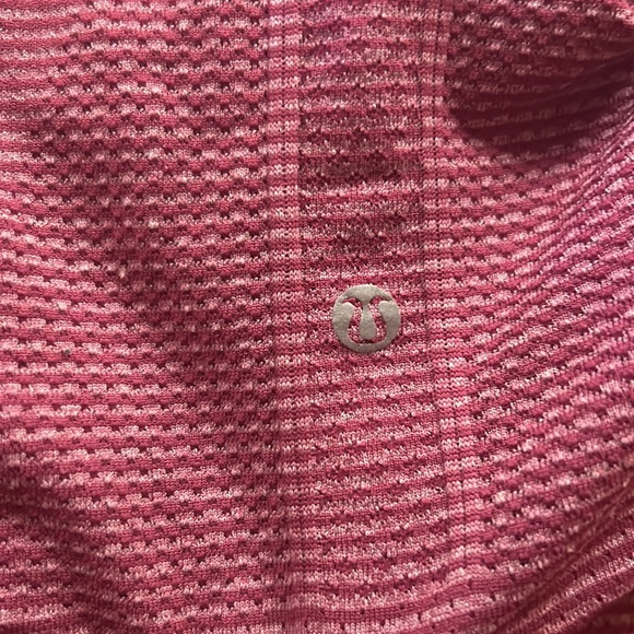 Pink Lululemon swiftly tech size 4 - Picture 2 of 4
